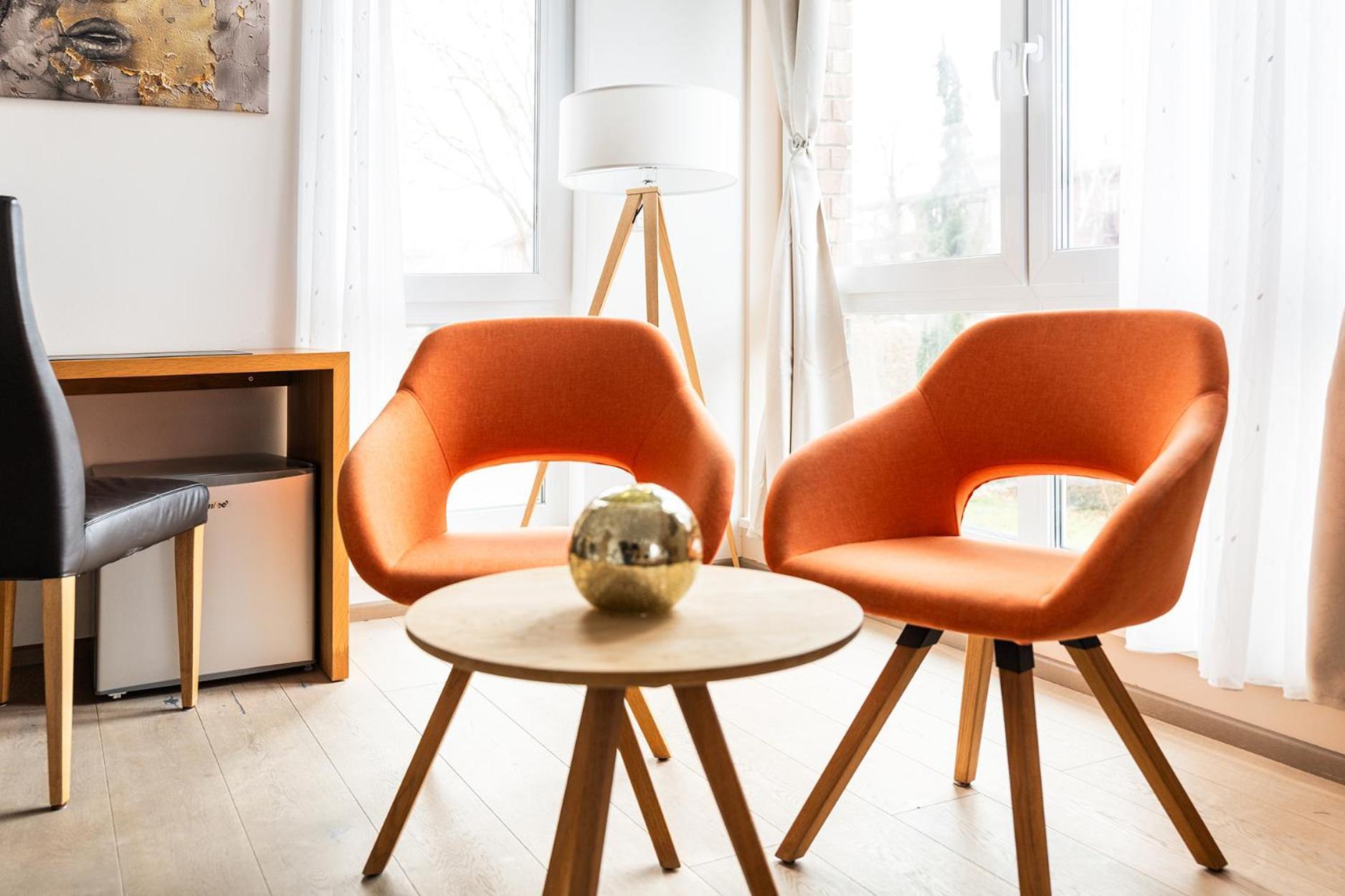 Hotel Vier Jahreszeiten An Der Therme & Kliniken Bad Krozingen Naehe Freiburg & Schwarzwald Ideal Fuer Wellness Kur & Business Ausfluege 24H Check In- Wlan & Parken Gratis Exteriör bild